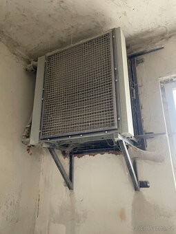 Odsávací stěna / lakovací box - 2