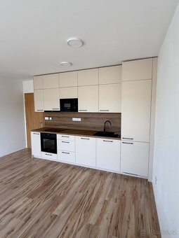 BYT 2+KK+ZAHRÁDKA, TOP EXLUZIVNÍ 82,01 m2 věž C - 2