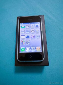 iPhone 3GS 8Gb - 2