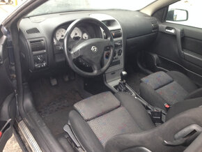 Opel Astra Coupe Bertone 1,8 16V 92kW 2002 - dily - 2