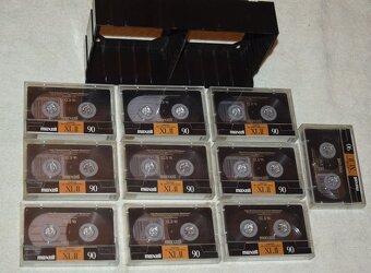 MAXELL XL II, 90,typ II CrO2 chrom, 10ks + stojan 10 kazet - 2