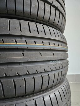 Letní TOYO 215/45/18 - Nové - - 2