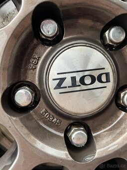 DOTZ Revvo R17 5x114.3 - 2