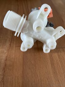 Prodám elektromagnetický tři cívkový napouštěcí ventil - 2