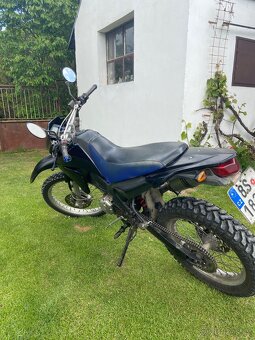 Yamaha XT125R - 2
