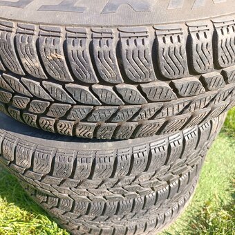 Pneu 175/65r15 - 2