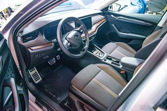 Škoda Octavia SCOUT 2,0Tdi nafta 147kw-4x4 DSG PANORAMA - 2