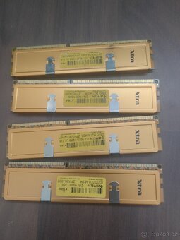 4x2 ddr3 1600mhz (zlatá barva) - 2