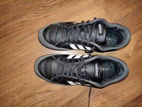 Sportovní boty ADIDAS vel. 44 - 2