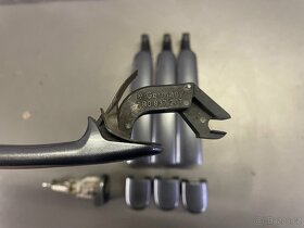 Octavia 2 9153 šedé antracitové kliky dveří - 2