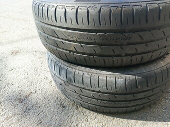 Pneu 185/60/15 - 2