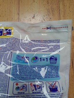 Prací kapsle Persil Disc 4v1 Color Deep Clean 60 PD - 2