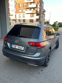 Tiguan Allspace 2.0tsi 4Motion - 2