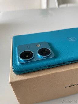 Nová Motorola Edge 40 Neo 5G 12GB/256GB - 2