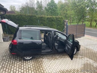 VW SHARAN 2012 2.0 TDI 103 KW 7 míst - 2