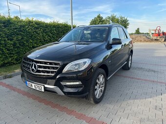 MERCEDES ML 350 CDI 190 kW BEZ MĚCHŮ RV2012 SERVIS POUZE MB - 2