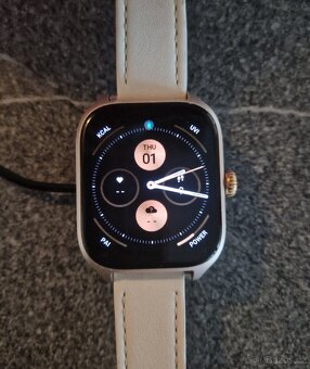 Amazfit GTS 4 misty white - 2
