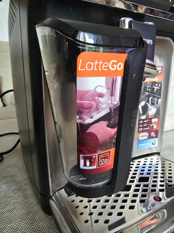 Automatický kávovar PHILIPS Series 5400 LatteGo EP5447/90 - 2