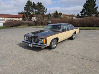 OLDSMOBILE Delta 88 Coupe - 2