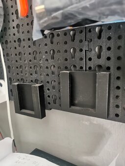 Držák na stěnu nářadí parkside pro akumulátory X20V team. - 2