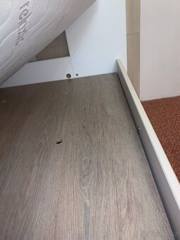 Patrová postel pro tři osoby - 2