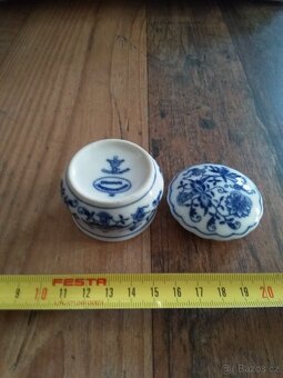 Cibulák - dóza kulatá pilulník - 2