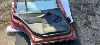 Zadní levé dveře(za ridicem) Škoda Octavia Combi tour I(1) - 2