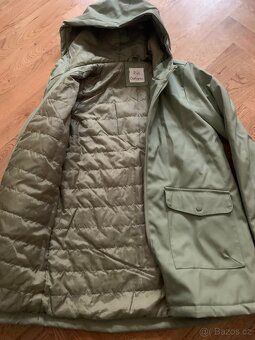 Nepromokavý podšitý kabátek - 2