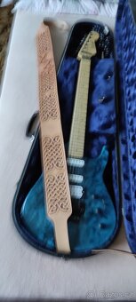 Prodám elektrickou kytaru Fender. - 2