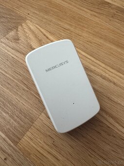 Mercusys ME10 WiFi extender #1 - 2