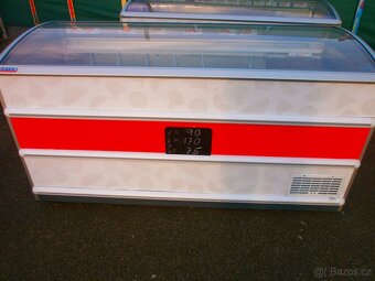 Mrazák s proskleným víkem - 2