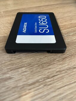 Zcela nový a nepoužití SSD 2.5"  ADATA SU650 Profi Solid - 2
