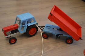 Prodám hračku traktor Zetor Crystal - 2