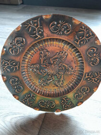 Měděný ozdobný talířek, zdobený vlisem, 20 cm - 2