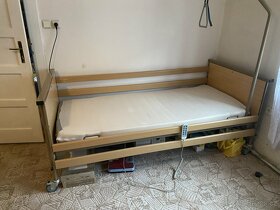 polohovací zdravotní postel - 2