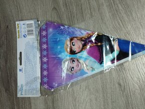 Vlaječková girlanda Ledové království - 2