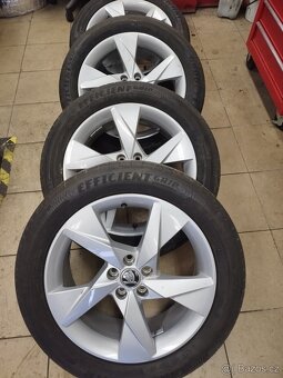 SADA KOMPLETŮ AL. 6,5 J x 17 ET 40 - 5 x100 na ŠKODA - 2