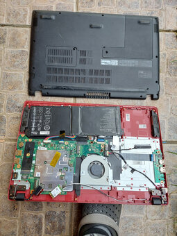 Acer Aspire 3 A315-31 N17Q2 - nefunkční, na díly, baterie OK - 2