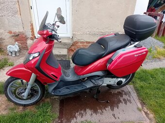 Piaggio Beverly 250 - 2