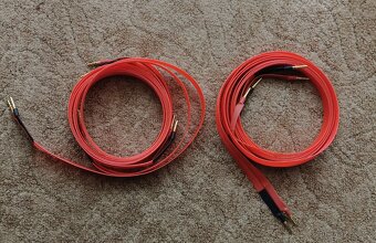 reproduktorový kabel plochý HiFi, délka 2,5 m 2 páry - 2