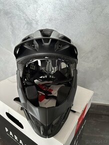 Prodam helmu MET PARACHUTE INTEGRALNI 51-56cm - 2