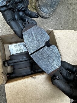 Brzdové destičky BREMBO - 2