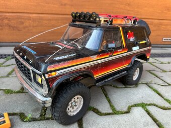 Traxxas TRX-4 Bronco 1979 komplet set v tuningu - 2