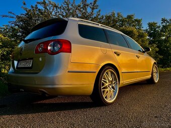 VW passat variant 3.2fsi - 2