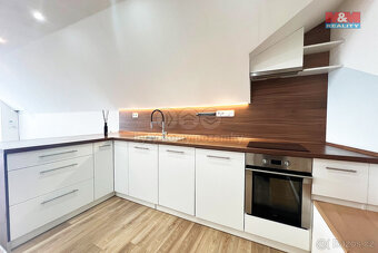 Pronájem bytu 3+kk, 97 m², Mistřice - 2