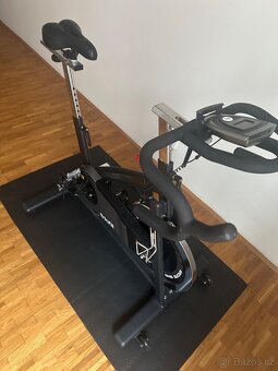 Cyklotrenažér TRINFIT Spin S300 - 2