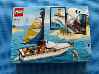 LEGO® City 60438 Plachetnice - 2