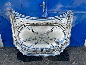 Poškozená originální kapota Volkswagen Passat B7 2011-2015 - 2