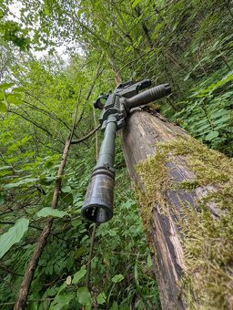 Celokov airsoft AEG M4 16" + kolimátor + příslušenství - 2