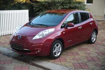 Nissan Leaf 2017 30kWh - lehce poškozený - plně pojízdný - 2